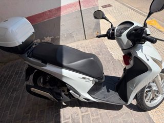 Honda SH 125i Blanca
