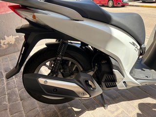 Honda SH 125i Blanca