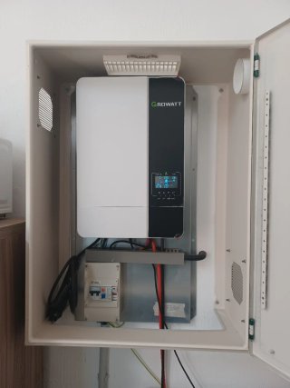 Inversor y baterías litio solar Growatt