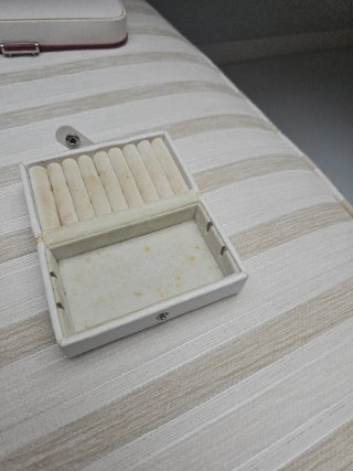 Joyero portaanillos y de viaje blanco