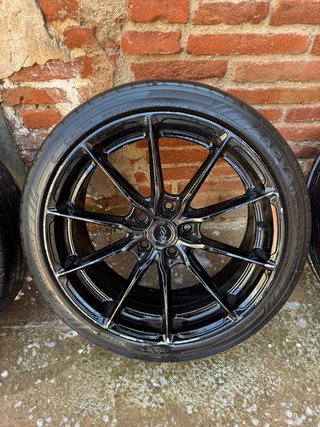 Llantas Japan Racing JR37 18”