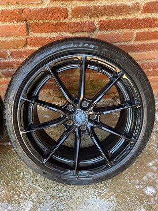 Llantas Japan Racing JR37 18”