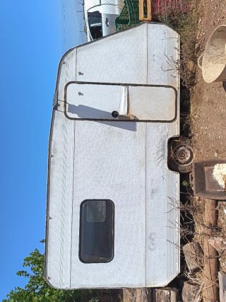 Caravana Adria para restaurar