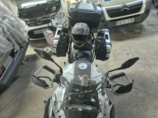 Benelli TRK 502 Adventure Moto