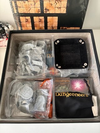 League of Dungeoneers Queen Ed + Bestiario Av