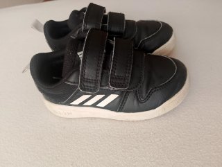 Zapatillas Adidas Negras talla 23