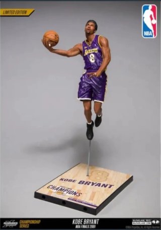 Figura edicion limitada de Kobe Bryant