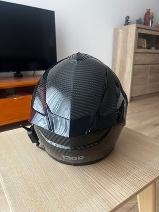 Casco 130R Kashima Carbono Negro