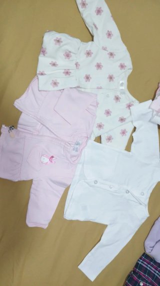 Lote Ropa Bebé Niña Talla 3-6 y 6-9 Meses