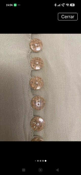 Blusa y falda verde oliva con bordado