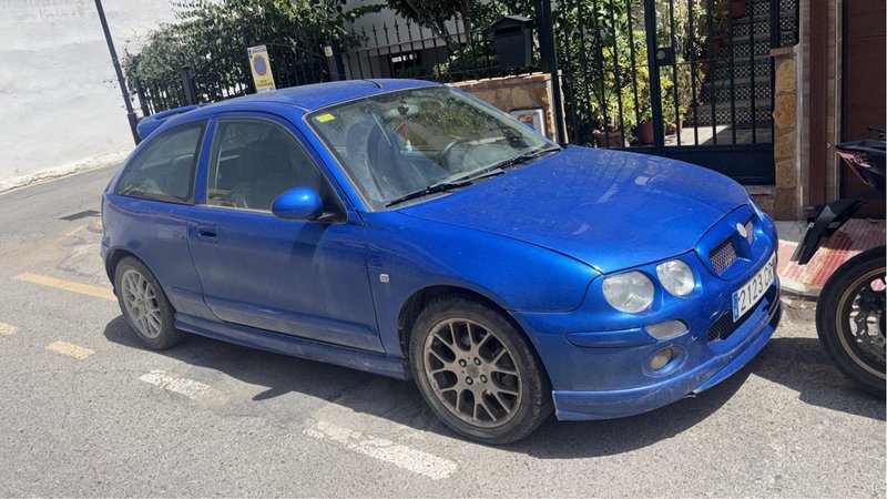 MG ZR 2004 - foto 1