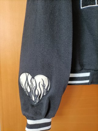 Cazadora universitaria Bershka mujer talla XS