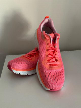 Zapatillas Skechers Gorun Archfit rosa