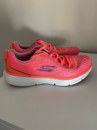 Zapatillas Skechers Gorun Archfit rosa