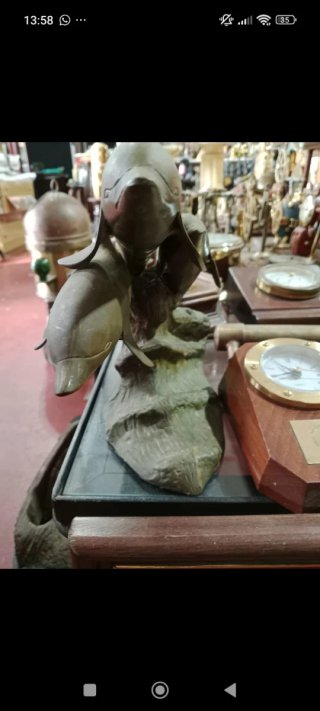 Escultura de Delfines