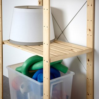 Estantería de madera