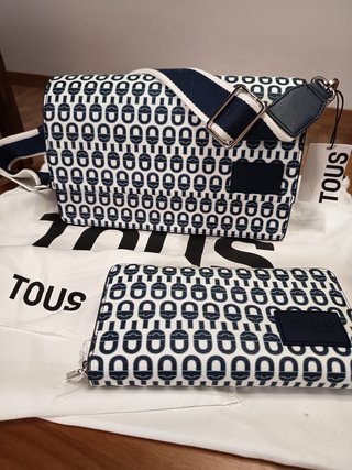 Bolso y cartera Tous