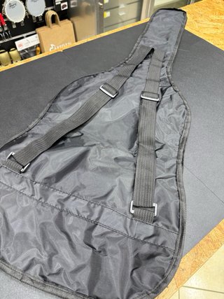 Custodia Oqan per chitarra classica 4/4