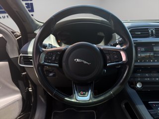 Jaguar F-Pace Jaguar F-Pace 3.0L TDV6 AWD Automático S