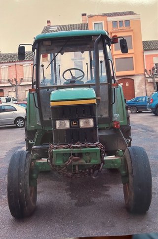 Tractor John Deere 6110