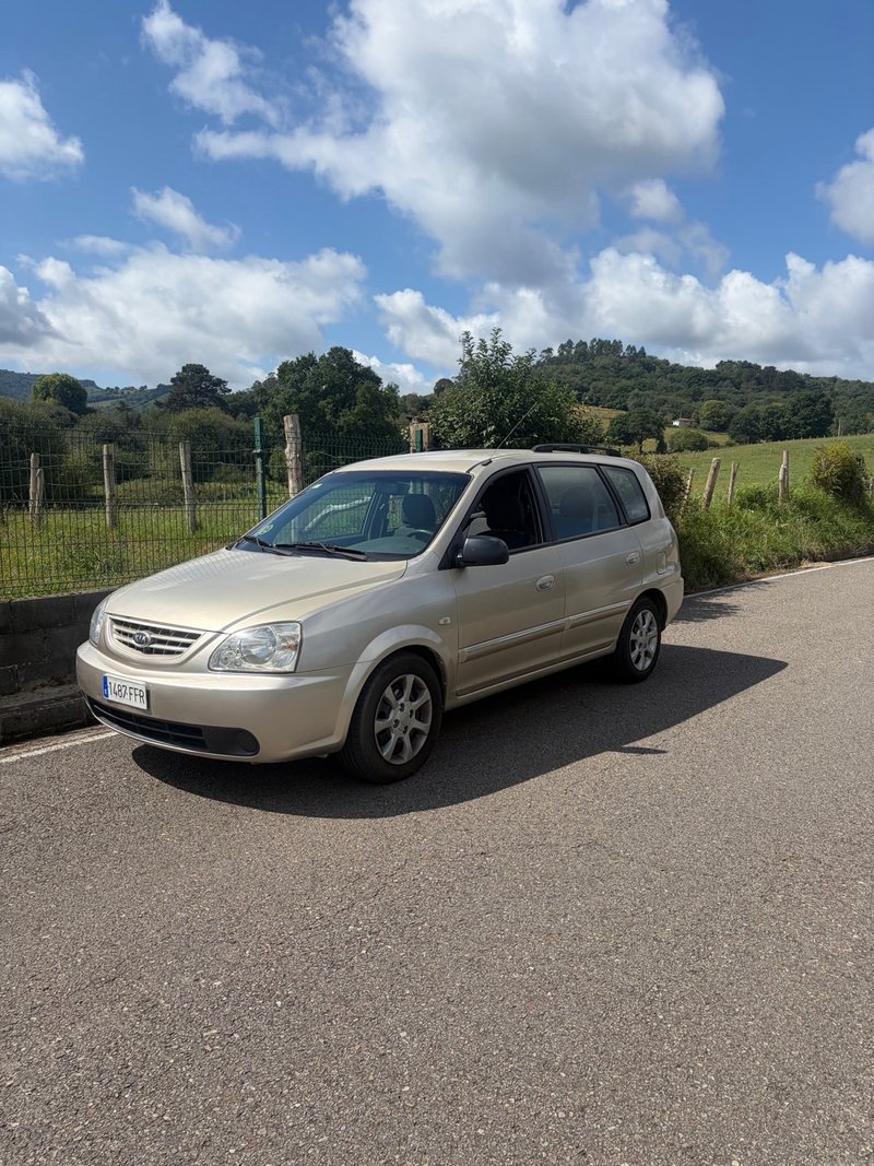 KIA Carens 2006 130000 kms - foto 1