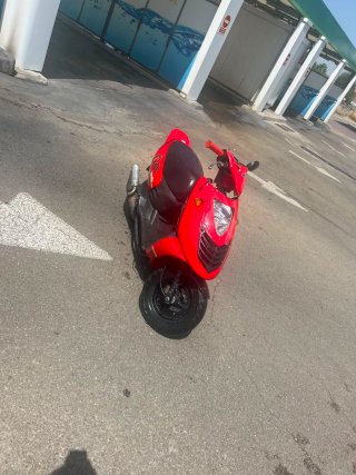 Aprilia Sonic Roja