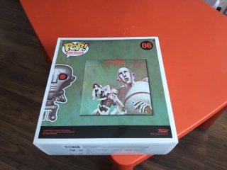 Funko Pop! Queen News of the World 06