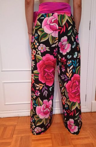 Pantalón Palazzo elegante, estampado flores.23