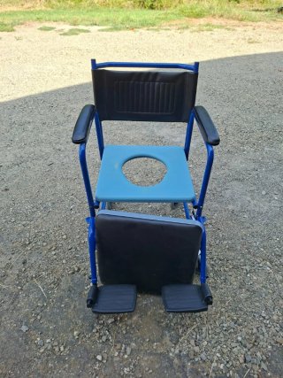 Sedia a rotelle comoda