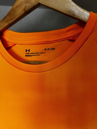 Camiseta deportiva Under Armour naranja Talla M