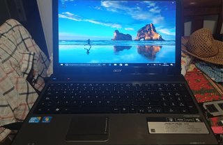 Portátil Acer Aspire 5741 Intel i3