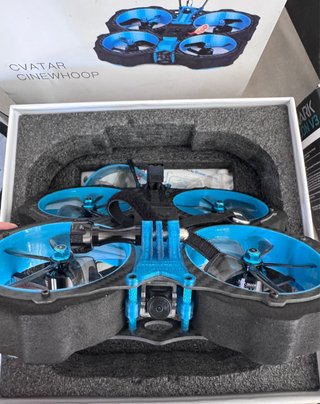 Dron FPV Eachine Cvatar Cinewhoop + Fat Shark