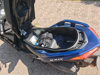 Yamaha X-max 300