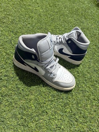 Air Jordan 1 Mid