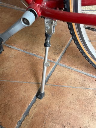 Bicicleta de paseo Riverside roja decathlon.