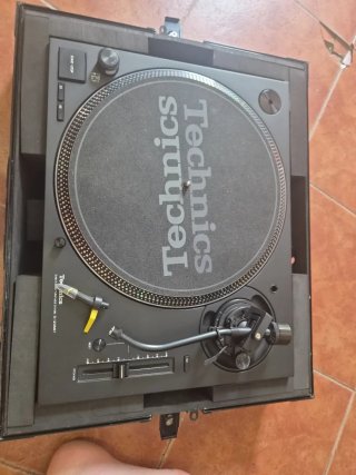 Technics SL-1200 MK7 + Funda + Aguja Ortofon
