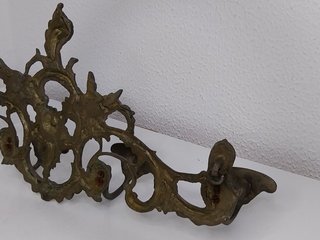Perchero de pared de bronce, estilo ornamental