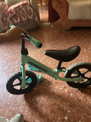 Bicicleta de equilibrio infantil