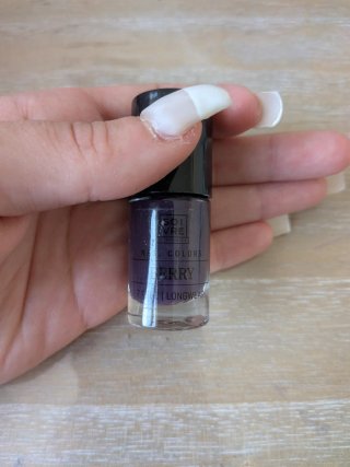 Esmalte de farmacia (uñas Berry 7 días)