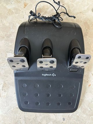 Volante Logitech G29 compatible con:PS5/PS4/PS3/PC