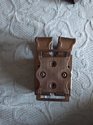 Porta cargador doble Vega Holster