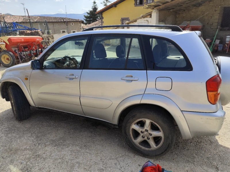 Toyota RAV4 2002 - foto 1