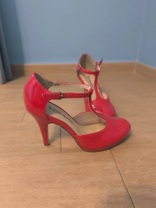 Zapatos de fiesta rojos Tamaris talla 36
