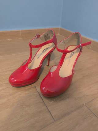 Zapatos de fiesta rojos Tamaris talla 36