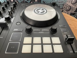 Native Instruments Traktor Kontrol S2 MK3
