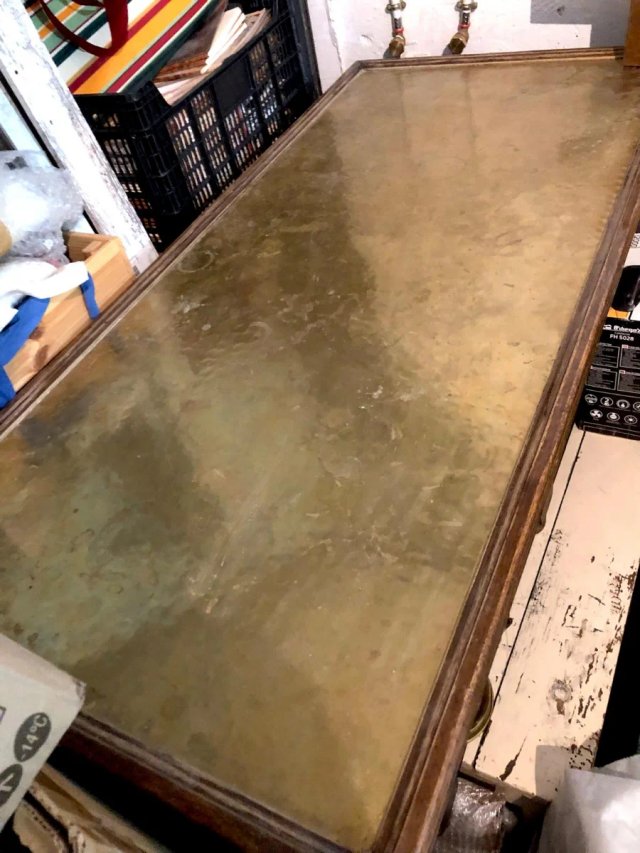 Mesa de centro de madera y metal