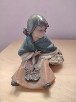 Figura de Porcelana Pastora / Niña Vintage