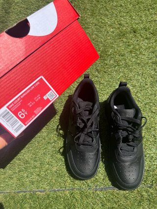 Nike Negras