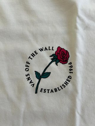 Camiseta Vans Blanca con Rosa