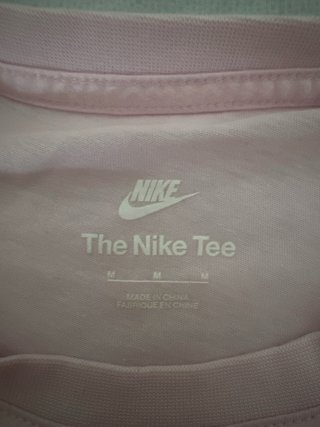 Camiseta Nike Rosa